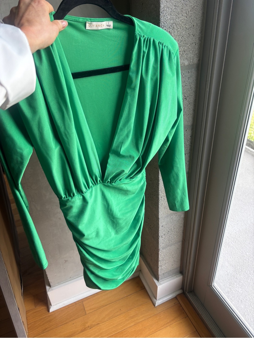 Emerald Green Draped V-Neck Ruched Long Sleeve Dress